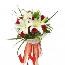 White liliums and Red Roses in Vase