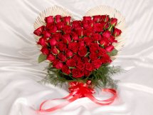 Heart of 20 red roses
